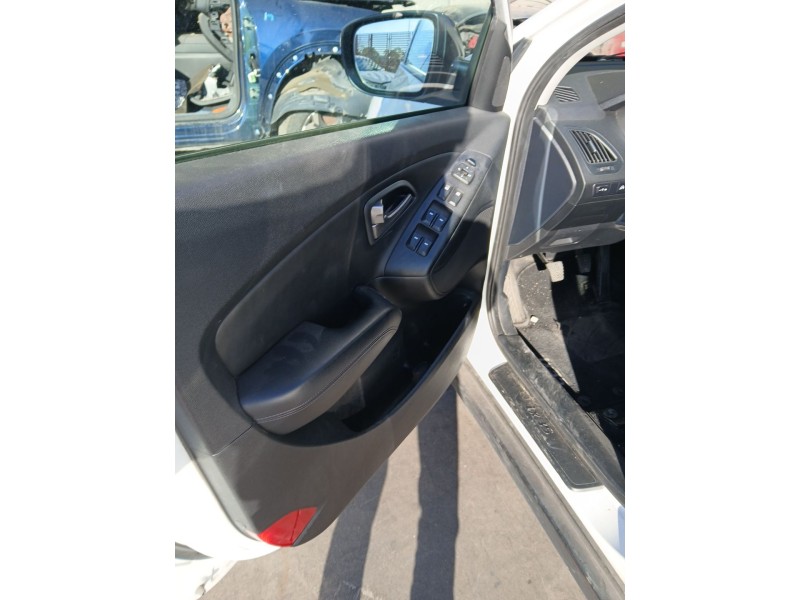 Recambio de guarnecido puerta delantera izquierda para hyundai ix35 (lm, el, elh) 1.7 crdi referencia OEM IAM   