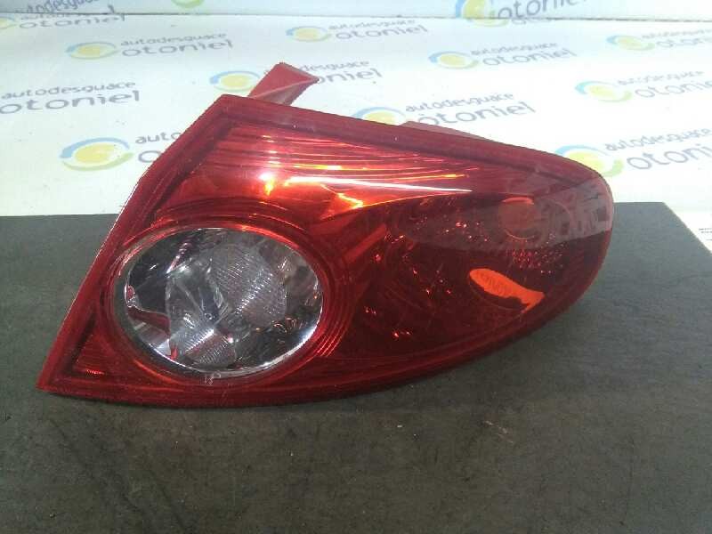 Recambio de piloto trasero derecho para chevrolet lacetti se referencia OEM IAM EXT  