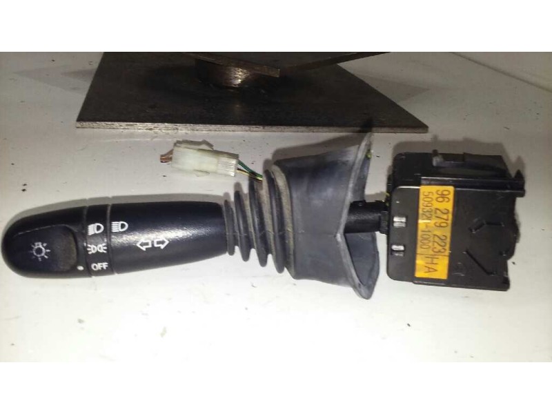 Recambio de mando luces para chevrolet tacuma se referencia OEM IAM 96279223HA  