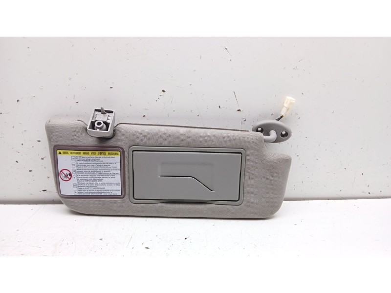 Recambio de parasol derecho para ssangyong korando limited 4x2 referencia OEM IAM   