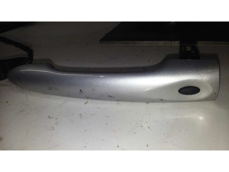 Recambio de maneta exterior delantera derecha para renault captur luxe referencia OEM IAM   