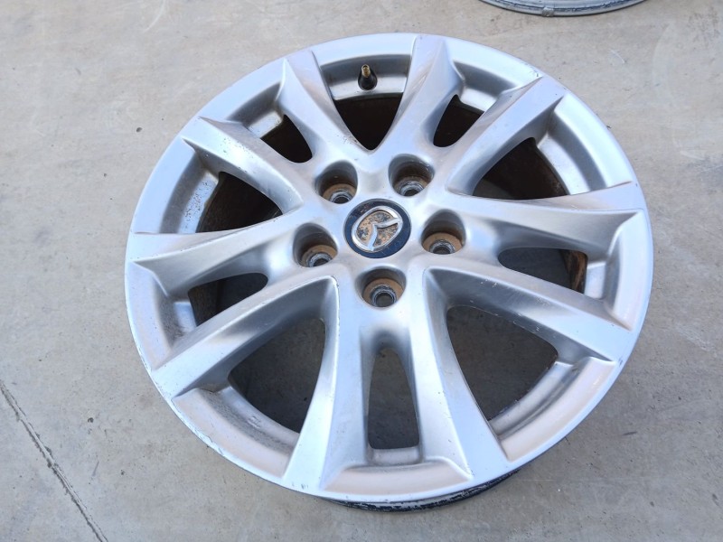 Recambio de llanta para mazda 3 sedán (bm_, bn_) 2.2 d referencia OEM IAM 9965E76560  