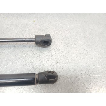 Recambio de amortiguadores capo para omoda 5 referencia OEM IAM 554001727aa  