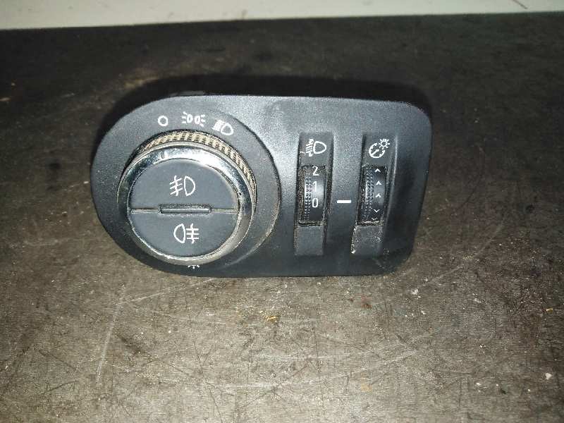 Recambio de mando luces para opel corsa d selective referencia OEM IAM 13310331  