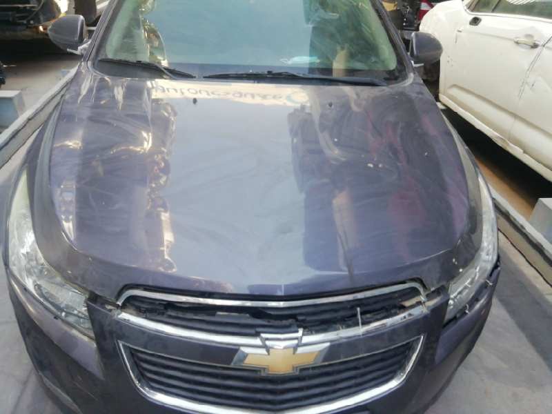 Recambio de capot para chevrolet cruze 2.0 diesel cat referencia OEM IAM 94537888  