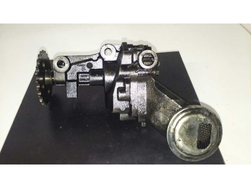 Recambio de bomba aceite para renault megane ii berlina 3p 1.9 dci diesel fap referencia OEM IAM 8200400644  