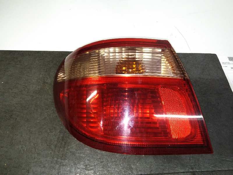 Recambio de piloto trasero izquierdo para nissan almera (n16/e) 2.2 16v turbodiesel cat referencia OEM IAM  4P TOCADO EX