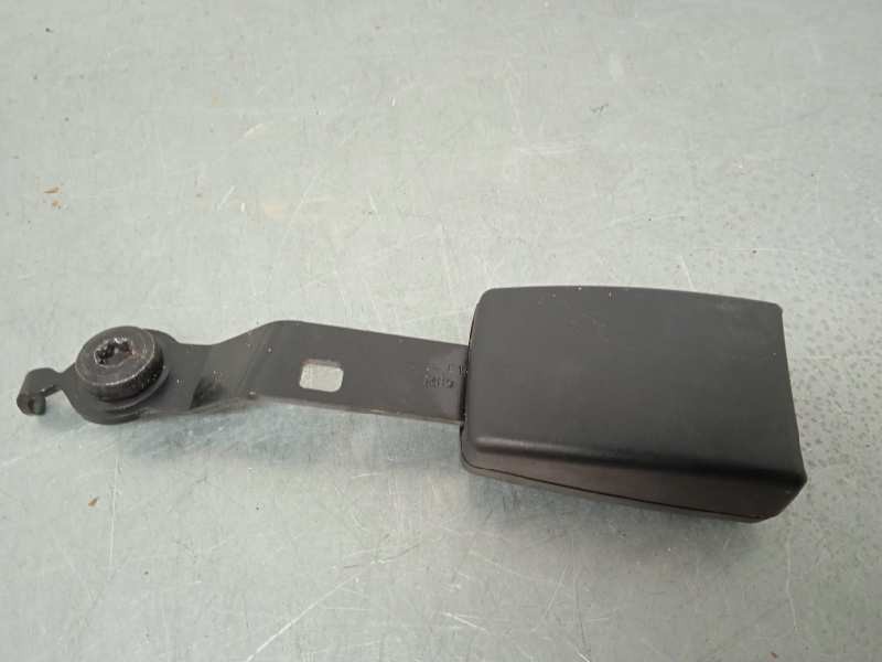 Recambio de enganche cinturon para fiat punto (evo) (199) dynamic referencia OEM IAM 185080180 DELANTERO DERECHO 605239200C