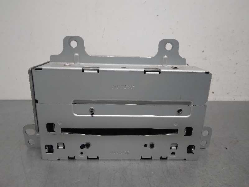 Recambio de sistema audio / radio cd para opel insignia berlina cosmo referencia OEM IAM 13317120 CAJA 