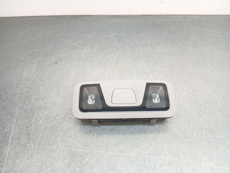 Recambio de luz interior para omoda 5 referencia OEM IAM 605000745aa  