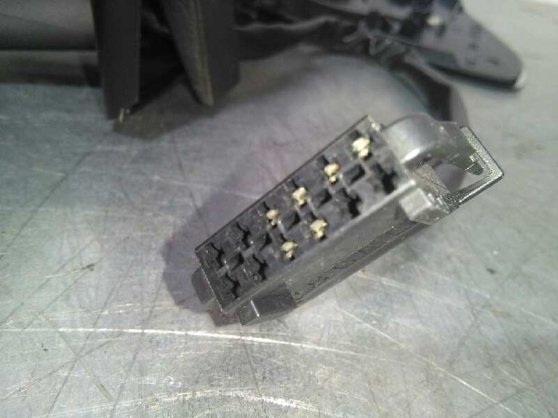 Recambio de retrovisor izquierdo para skoda octavia berlina (1z3) referencia OEM IAM  NUEVO 6 PINS 04--09