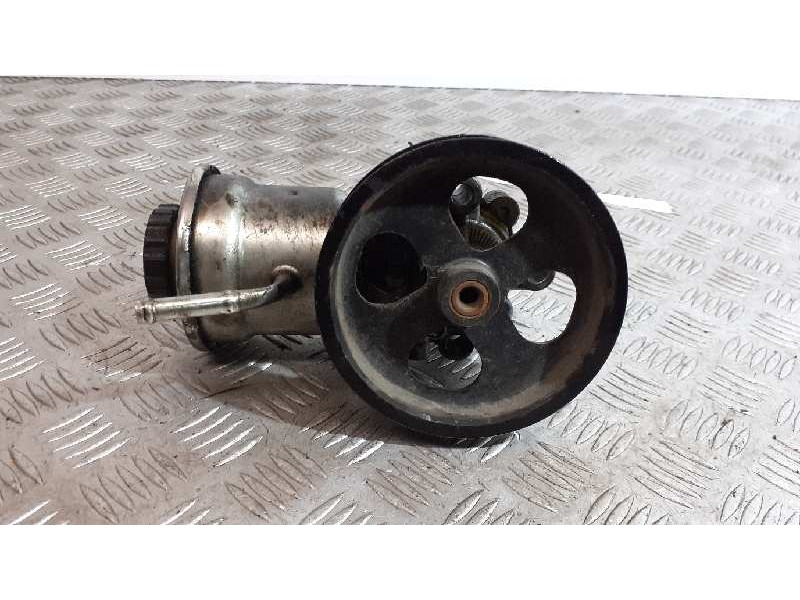 Recambio de bomba direccion para toyota avensis berlina (t25) 2.0 d4-d executive berlina (5-ptas.) referencia OEM IAM   
