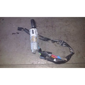 CONMUTADOR DE ARRANQUE 