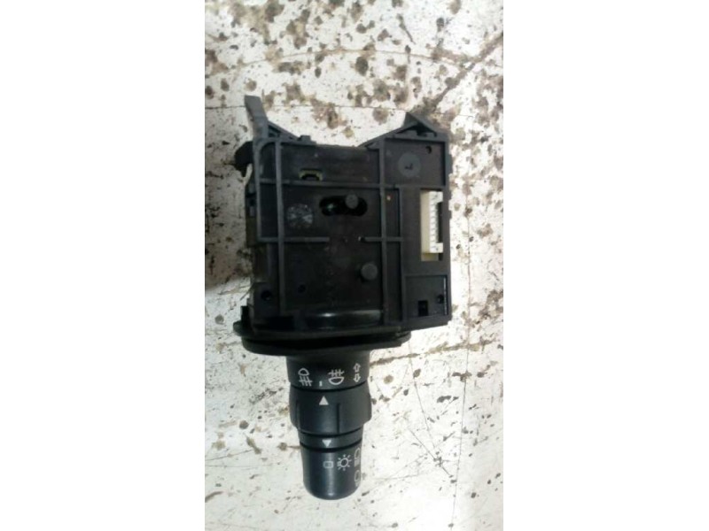Recambio de mando intermitentes para renault scenic ii 1.6 16v referencia OEM IAM  VALEO 51252