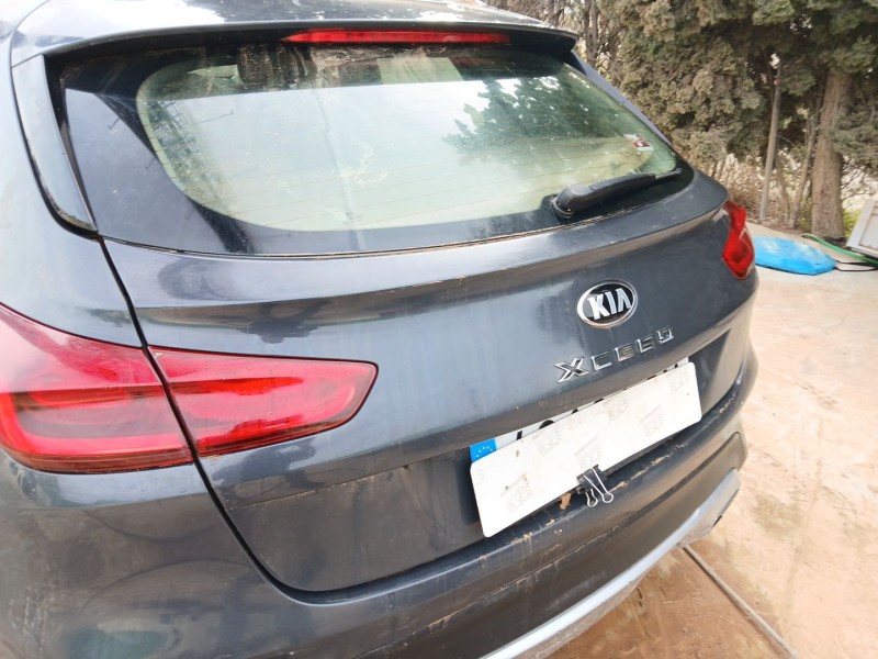 Recambio de porton trasero para kia xceed (cd) 1.0 t-gdi referencia OEM IAM 73700J7000 87110J7001 87211J7000