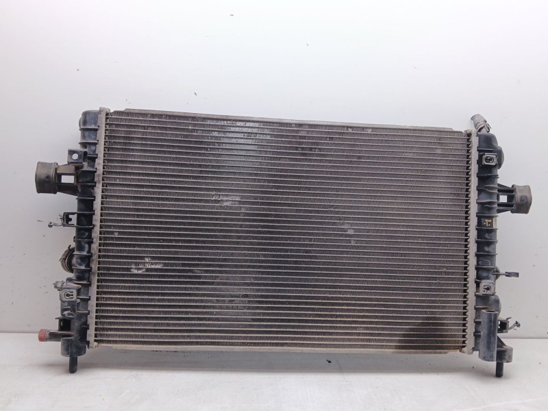 Recambio de radiador agua para opel astra twin top 1.8 16v referencia OEM IAM 13170110  