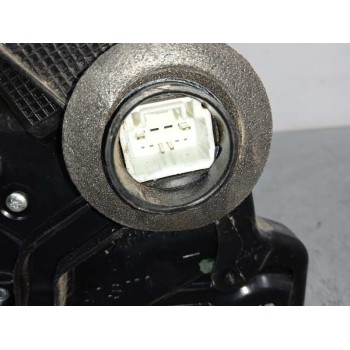 Recambio de cerradura puerta delantera derecha para toyota auris business referencia OEM IAM 6903005130  4 PINS