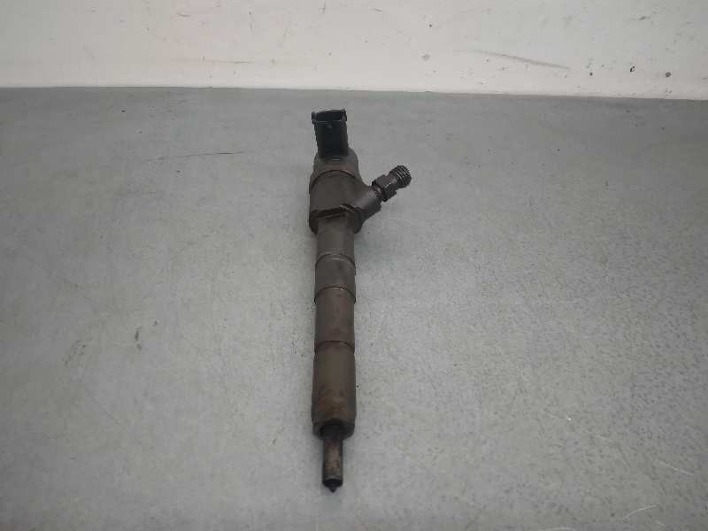 Recambio de inyector para opel insignia berlina 2.0 cdti cat referencia OEM IAM 0445110327  