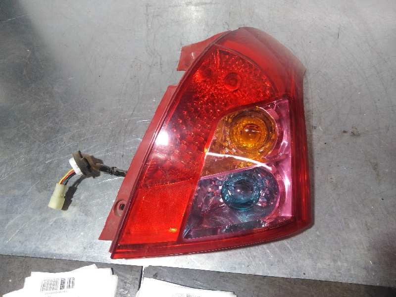 Recambio de piloto trasero derecho para suzuki swift berlina (mz) gl (5-ptas.) referencia OEM IAM 0283712768 2 SERIE 