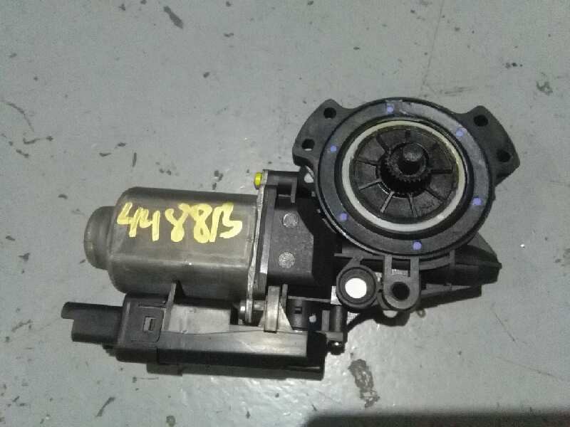 Recambio de motor elevalunas delantero izquierdo para kia cee´d active referencia OEM IAM 402055D 4 P 6 PINS