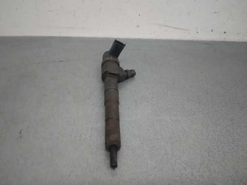Recambio de inyector para opel insignia berlina 2.0 cdti cat referencia OEM IAM 0445110327  