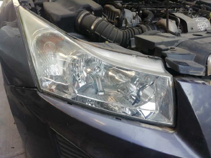 Recambio de faro derecho para chevrolet cruze 2.0 diesel cat referencia OEM IAM   