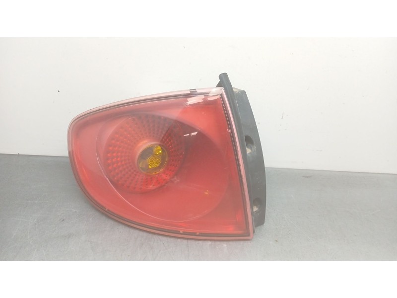 Recambio de piloto trasero izquierdo para seat altea (5p1) 1.9 tdi referencia OEM IAM 5P0945111B9B9  