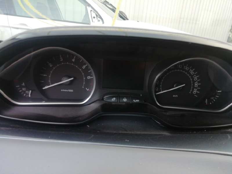 Recambio de cuadro instrumentos para peugeot 208 allure referencia OEM IAM 9675182680C 9678558780 