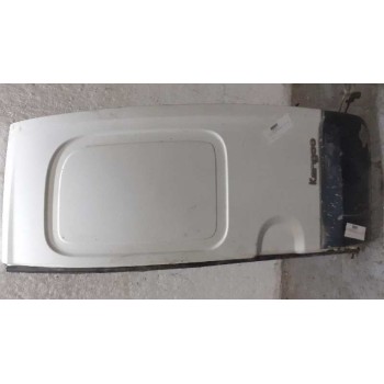 PUERTA TRASERA DERECHA BLANCA CERRADA