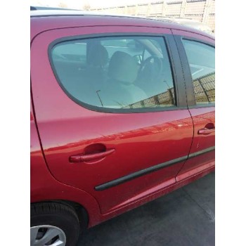 PUERTA TRASERA DERECHA GOLPES 