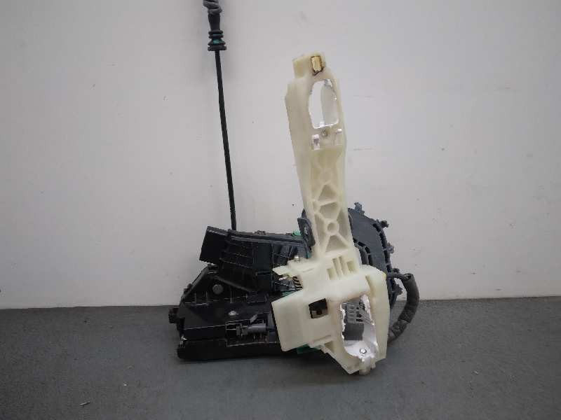 Recambio de cerradura puerta delantera izquierda para hyundai i30 (pd) klass referencia OEM IAM 81310G3040 5 PINES 