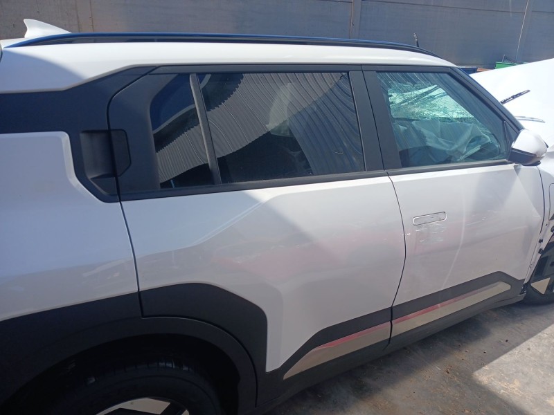 Recambio de puerta trasera derecha para kia ev3 referencia OEM IAM 77004EV000  