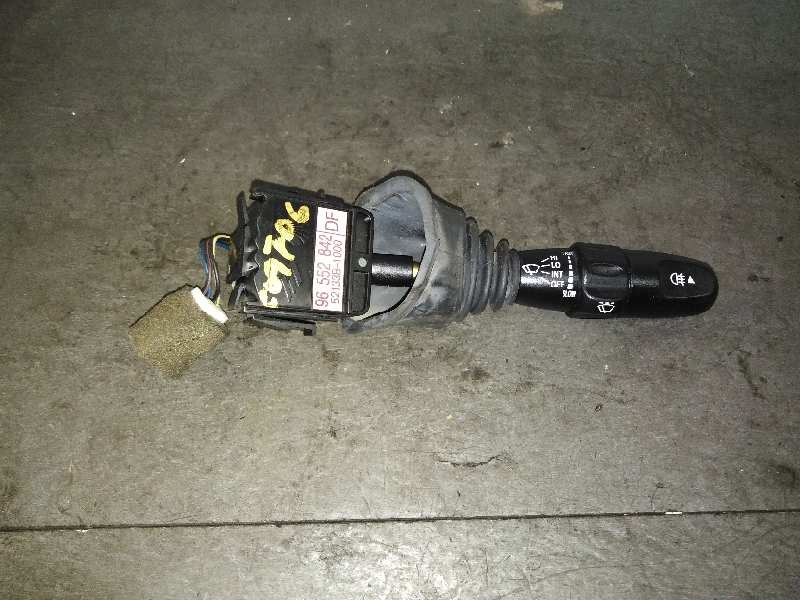 Recambio de mando limpia para chevrolet nubira berlina se referencia OEM IAM 96552842  