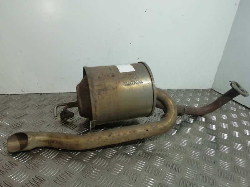 Recambio de silenciador trasero para toyota yaris hybrid active referencia OEM IAM   