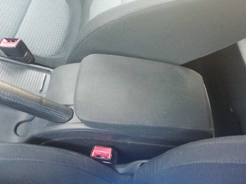 Recambio de apoyabrazos central para skoda superb combi (3t5) active referencia OEM IAM   