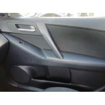 GUARNECIDO PUERTA DELANTERA DERECHA 