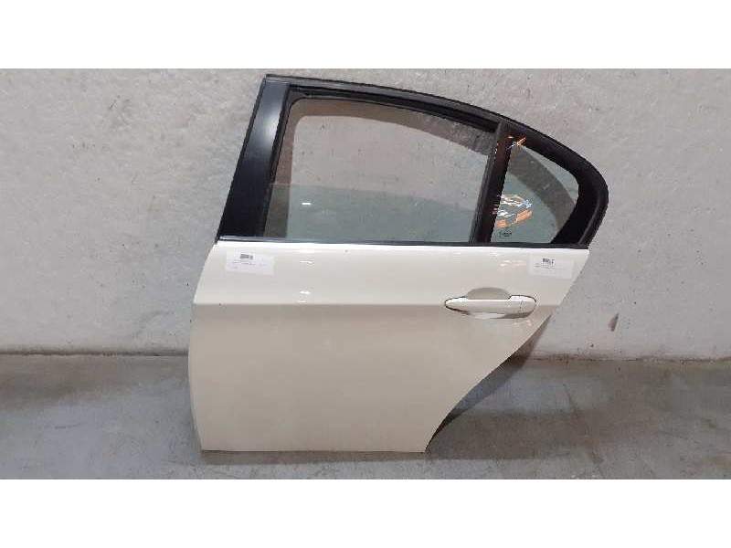 Recambio de puerta trasera izquierda para bmw serie 3 berlina (e90) 320d referencia OEM IAM  BLANCA 