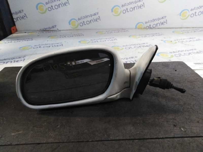 Recambio de retrovisor izquierdo para hyundai accent (x3) 1.5 gs referencia OEM IAM  BLANCO MANUAL