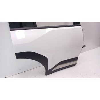 Recambio de puerta trasera derecha para kia ev3 referencia OEM IAM 77004EV000  