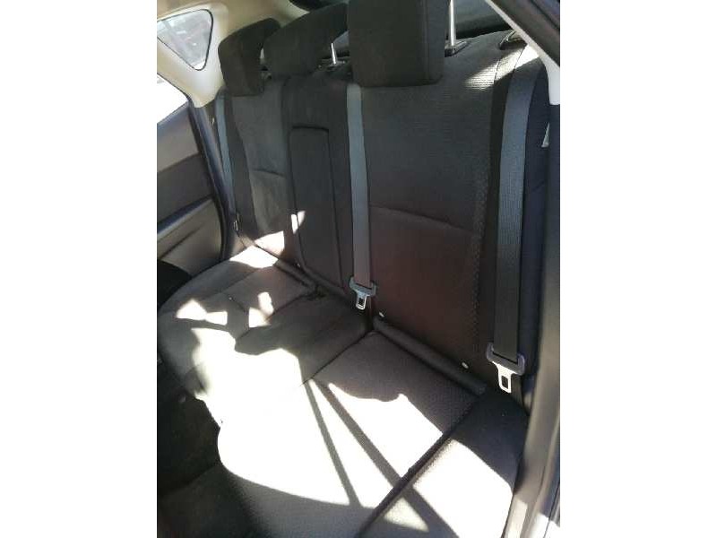 Recambio de asientos traseros para mazda 3 lim. (bl) 1.6 cd diesel cat referencia OEM IAM   