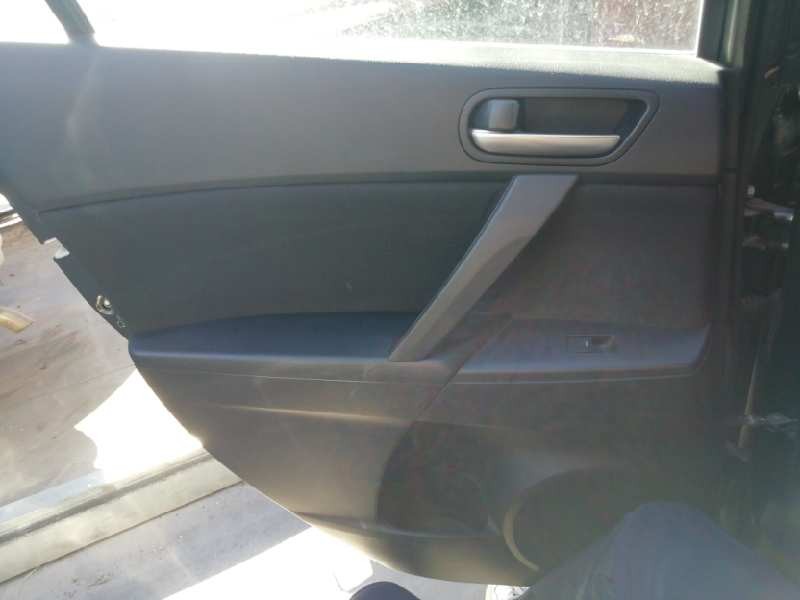Recambio de guarnecido puerta trasera izquierda para mazda 3 lim. (bl) 1.6 cd diesel cat referencia OEM IAM   