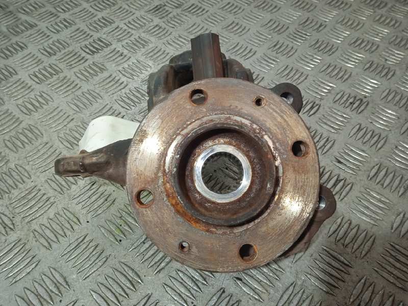 Recambio de mangueta delantera derecha para citroën c3 picasso collection referencia OEM IAM   