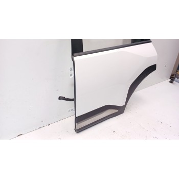 Recambio de puerta trasera izquierda para kia ev3 referencia OEM IAM 77003EV000  