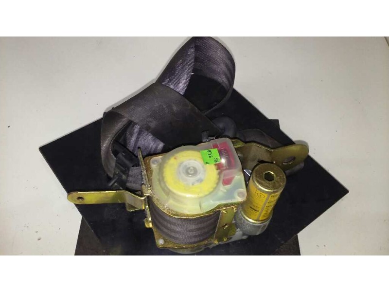 Recambio de pretensor airbag derecho para kia sorento 2.5 crdi cat referencia OEM IAM  CINTURON GRIS 5 PUERTAS