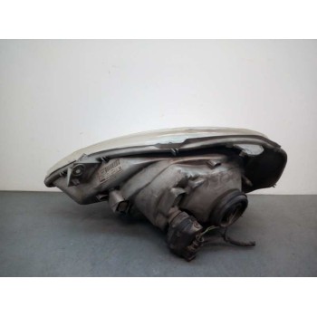 Recambio de faro derecho para renault trafic caja cerrada (ab 4.01) 1.9 diesel referencia OEM IAM 7700311372 91165720 