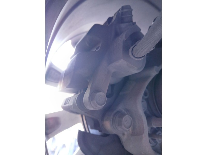 Recambio de pinza freno trasera derecha para lexus is iii (_e3_) 300h (ave30_) referencia OEM IAM   