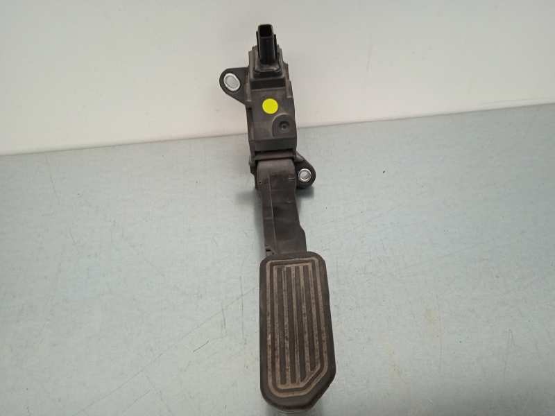 Recambio de potenciometro pedal para toyota auris business referencia OEM IAM 781100W040 781100W040 6 PINS