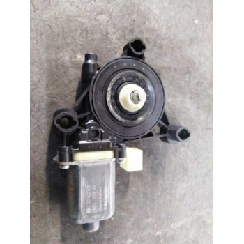 MOTOR ELEVALUNAS DELANTERO IZQUIERDO 