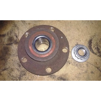 Recambio de buje para seat ibiza (6j5) 1.9 tdi referencia OEM IAM  TRASERO 