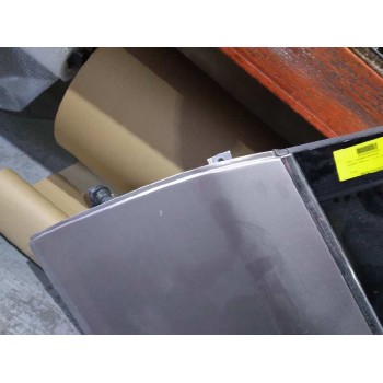 Recambio de puerta trasera izquierda para peugeot 208 allure referencia OEM IAM   